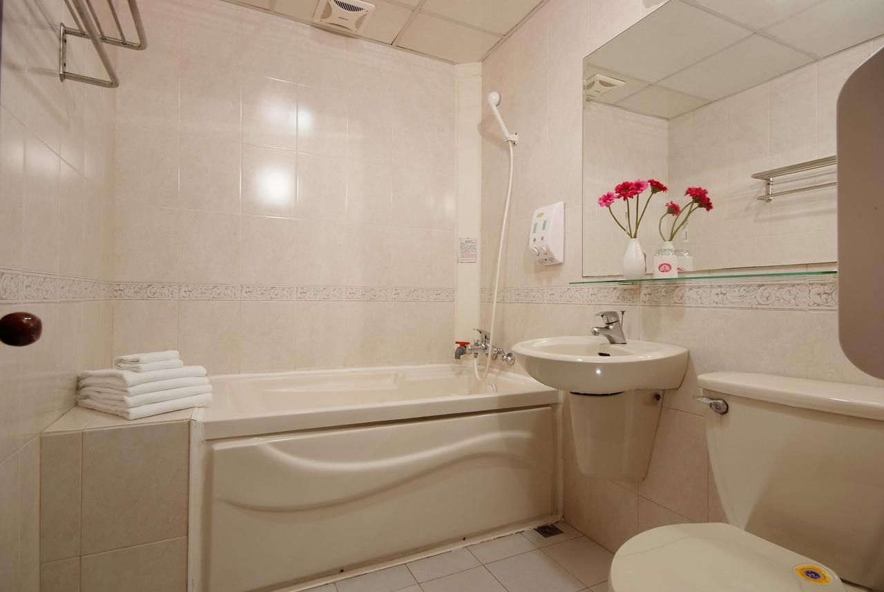 Pink Lotus Hotel Taipei Exteriör bild